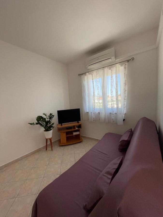 Ruzarija Apartment Rab Town
