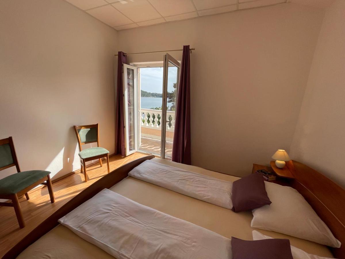 Ruzarija Apartment Rab Town