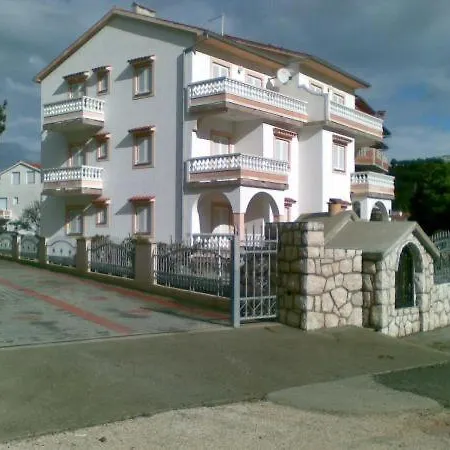 Apartmani Ruzarija Rab Town Exterior foto