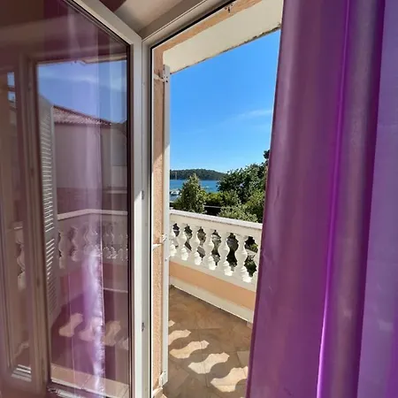 Apartmani Ruzarija Rab Town Exterior foto