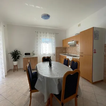 Apartmani Ruzarija Rab Town Exterior foto