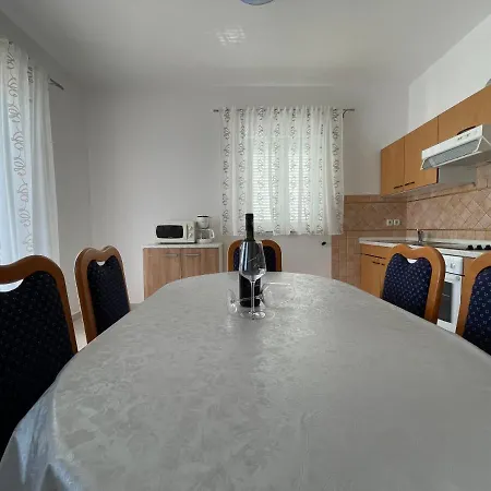 Apartmani Ruzarija Rab Town Exterior foto