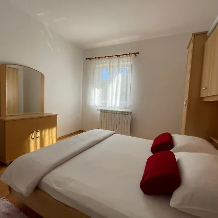 Apartmani Ruzarija Rab Town Exterior foto