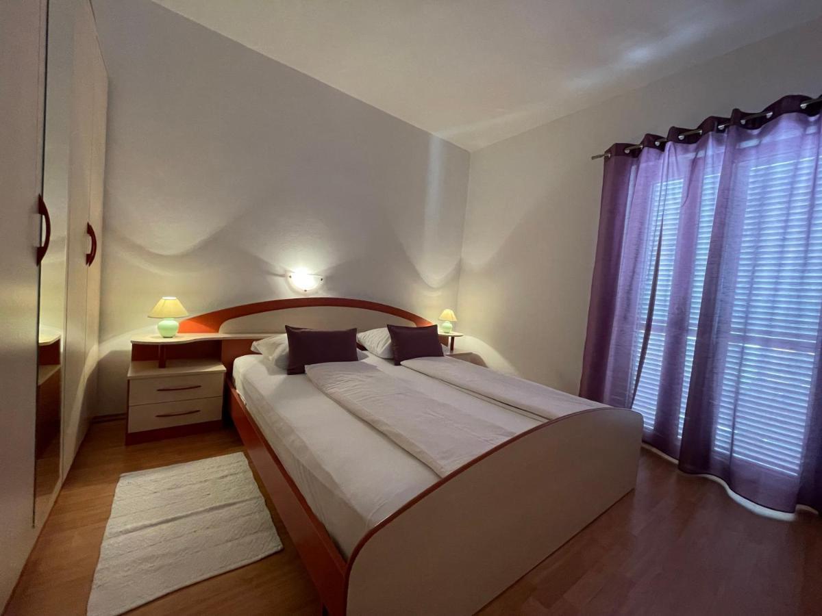 Apartment Ruzarija Rab Town